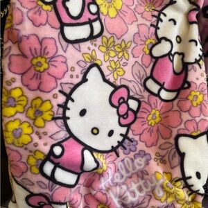 Hello Kitty Pink Floral Blanket